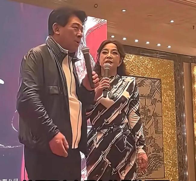 『刘晓庆』回应“8个男友”传闻 幽默化解情感谣言