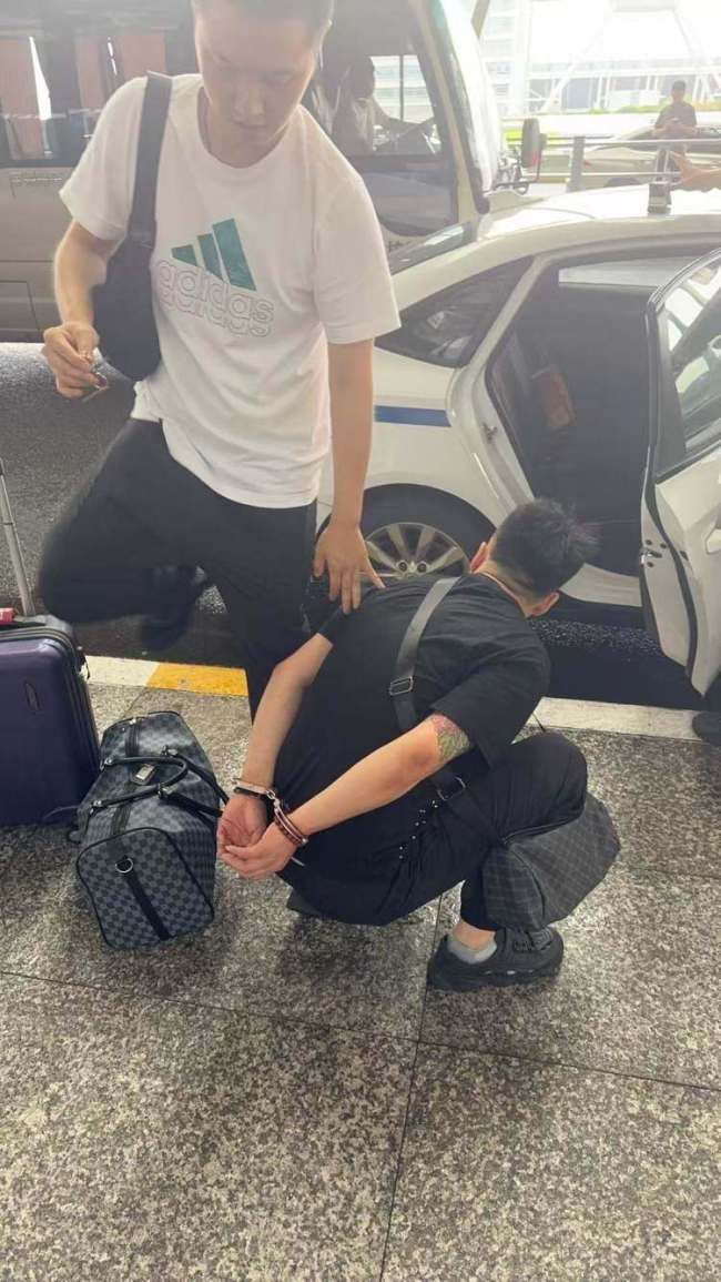 境外电诈人员回家过年 落地就被抓