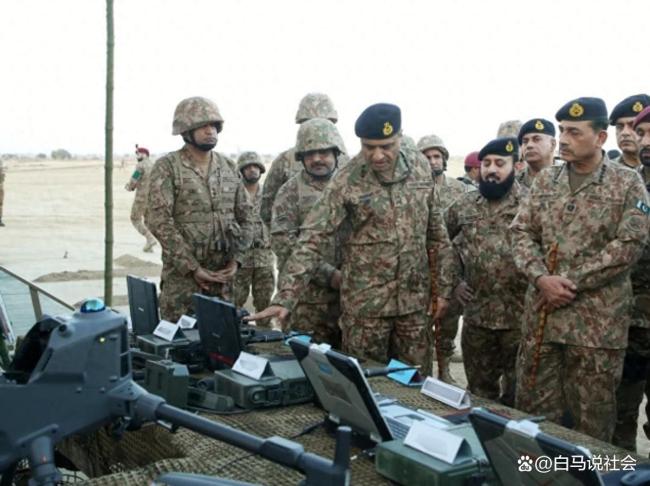 巴媒：中国军队现代化令人印象深刻 巴军改革迫在眉睫