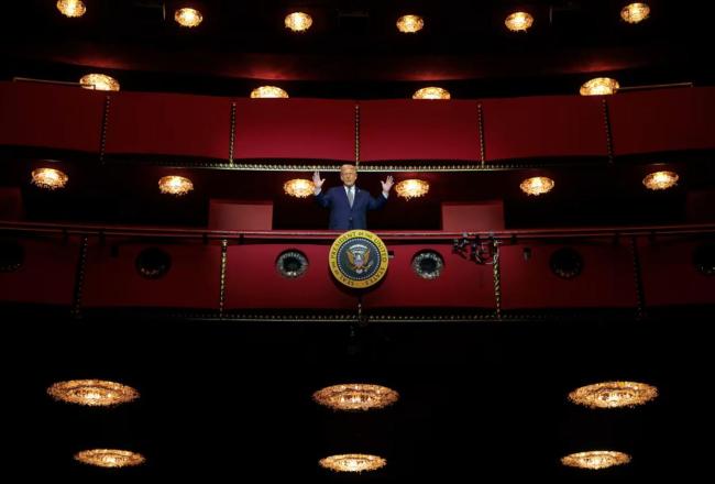 特朗普宣布将关闭肯尼迪中心两年