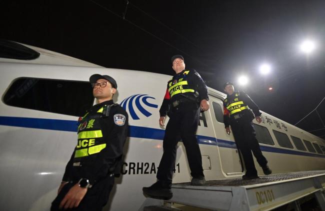 “陆地舰队”守夜人