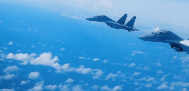 歼16飞行员说宝岛景色无以言表