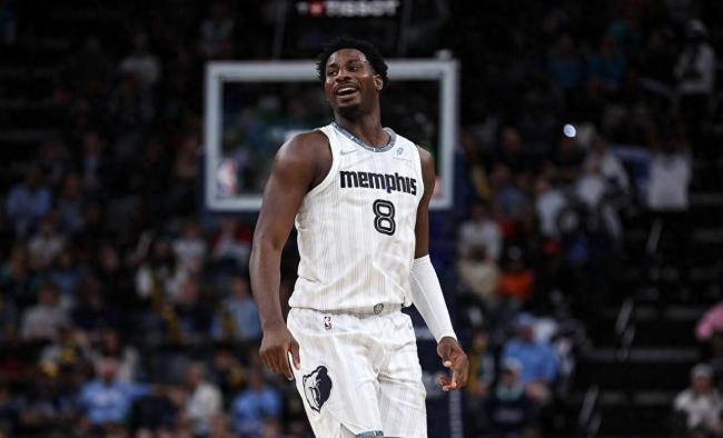 一夜地震！NBA三大交易达成 联盟版图剧变