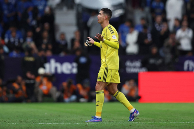 曝沙特足球高层预测C罗将猖狂罢赛 高薪特权未平静