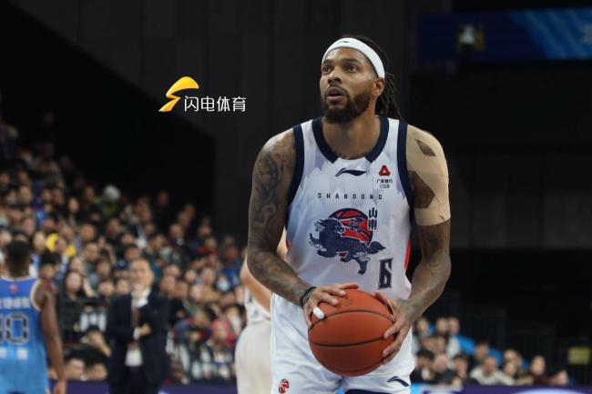 CBA俱乐部杯：山东险胜浙江晋级四强