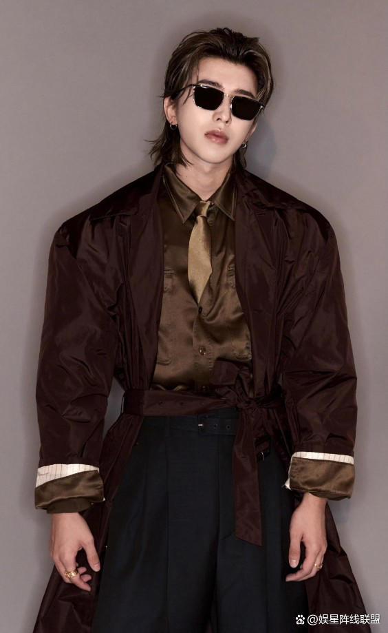 蔡徐坤 畴昔队友短暂“拉黑”激发争议