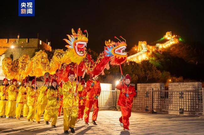 北京八达岭夜长城将于除夜洞开 光影非遗迎新春