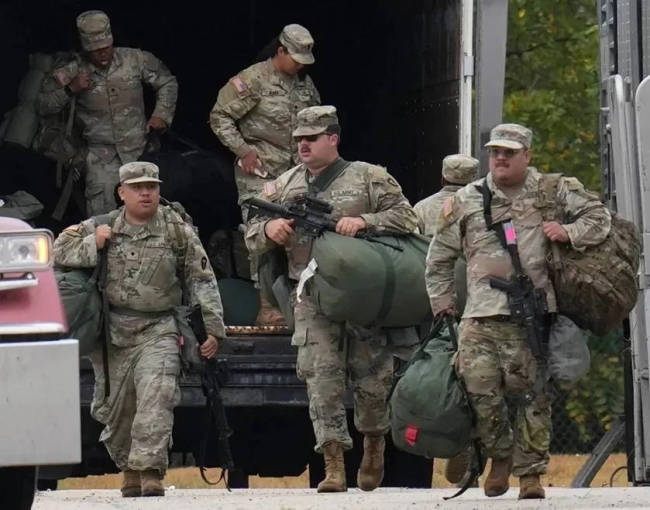 特朗普说美军都是大个版汤姆克鲁斯 体能标准引争议