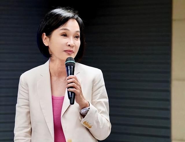 高雄要奈何“蓝白合”?柯志恩发声