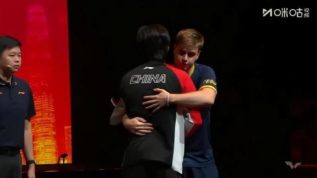 官方修起王楚钦屡遭闪光灯干豫 号令文静不雅赛