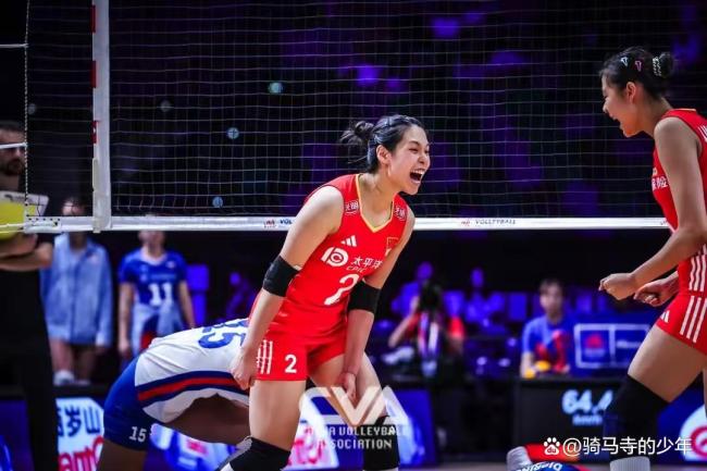 换位！中国女排右翼进攻告急，庄宇珊或改接应，李盈莹领衔主攻 最强“三叉戟”迎战日本