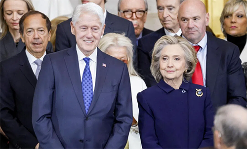 希拉里为何号令公开听证爱泼斯坦案