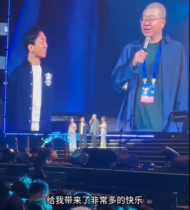 泡泡玛特年会变巨星派对 明星互动引热议