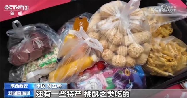 古城古建+“非遺魚(yú)燈”鋪展民俗畫(huà)卷