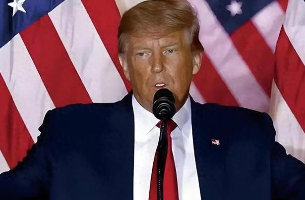 学者：特朗普羞辱奥巴马引众怒 种族歧视再掀波澜