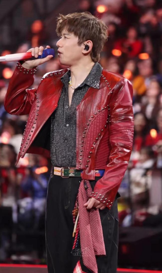 张杰演唱会现场官宣鸟巢 12连开规画揭晓