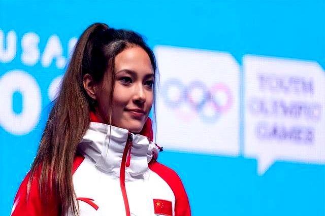 奥运年竞争太惨烈 谷爱凌：每天齐有直升机接走受伤的东说念主 死活转眼的毅力复出