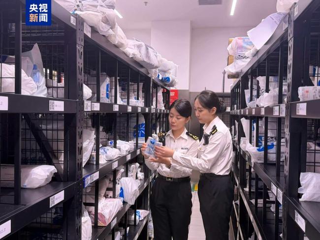 海南离岛免税新政百日销售额破115亿