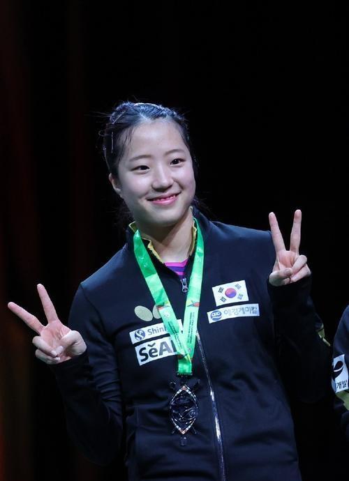 申裕斌打累了可以望望素质的脸 颜值与竞技的双重焦点