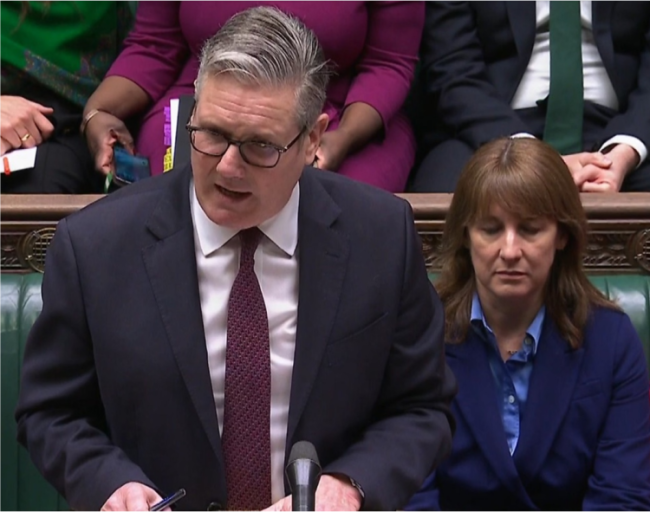 英首相知道驻美大使与爱泼斯坦交好 后悔任命引发争议