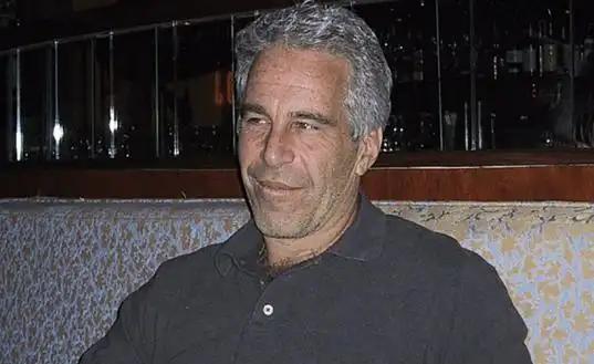 马斯克和爱泼斯坦共进晚宴照曝光 科技巨头卷入争议