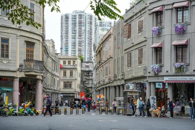 酒店春节定价1晚4千元 当地发告诫书