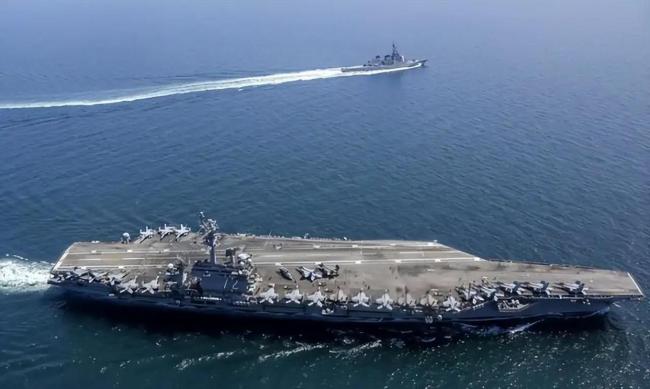 美10万吨航母逼近伊朗想谈还是想打 极限施压下的抉择