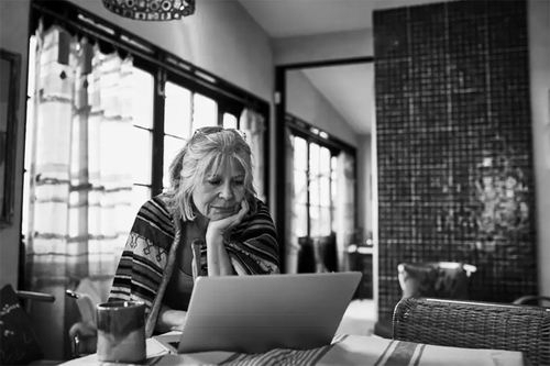 研究发现:这种几周的“大脑训练”能显著降低老年痴呆风险,效果持续20年