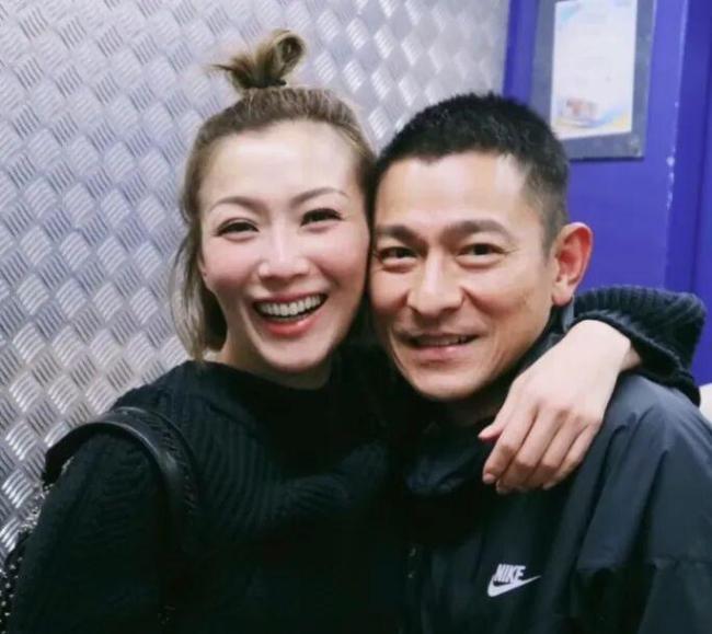 郑秀文称刘德华有社交恐惧症