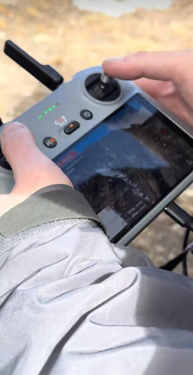 4东谈主神湖徒步被困3东谈主获救1东谈主失联 雪季风险高不宜赶赴