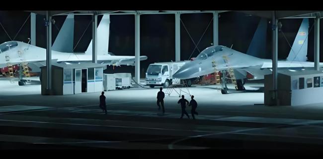 “海空雄鹰”再现空中拼刺刀有何意义 展现中国空军硬脊梁