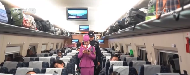 多地加開“夕發朝至”高鐵緩解運輸壓力