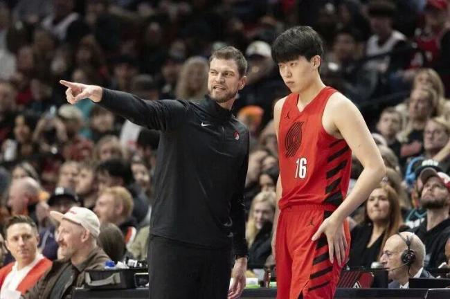 杨瀚森斩获NBA遑急里程碑 糊口总分达70分