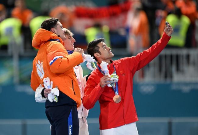 中国速滑米兰冬奥首枚奖牌 宁忠岩摘铜