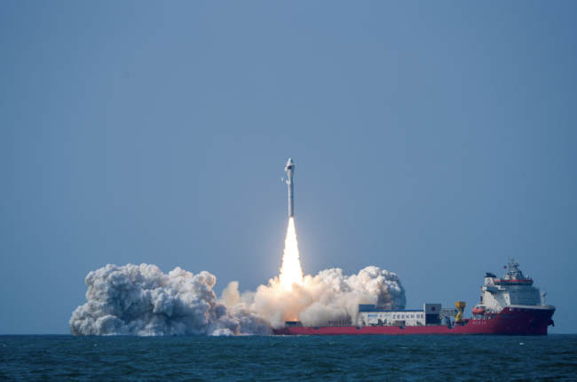 中国再次成功发射一箭七星