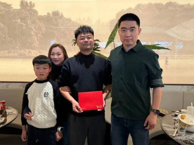 李想到浙江请救人的理想车主吃饭