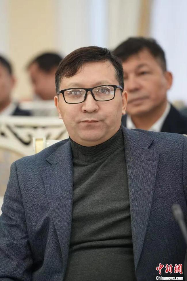 这个邻国也有马年 还有蜗牛年野猪年 马年寓意积极朝上