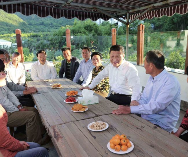 习近平总书记走进百姓家