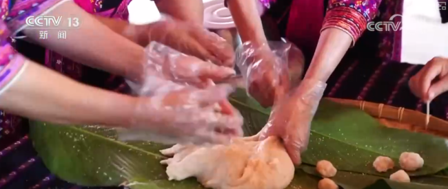 百鼓齐鸣 多彩民俗“引客来”璀璨非遗年味浓