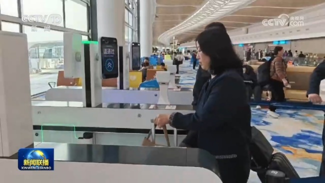 交通部门多措并举应对节前客流高峰