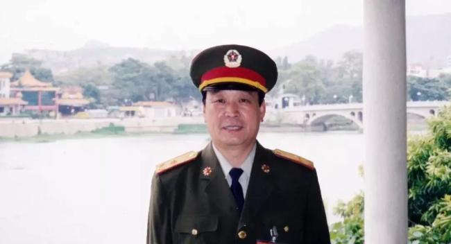 中央时髦办专程慰问“绿化将军”遗孀 传递关爱暖和