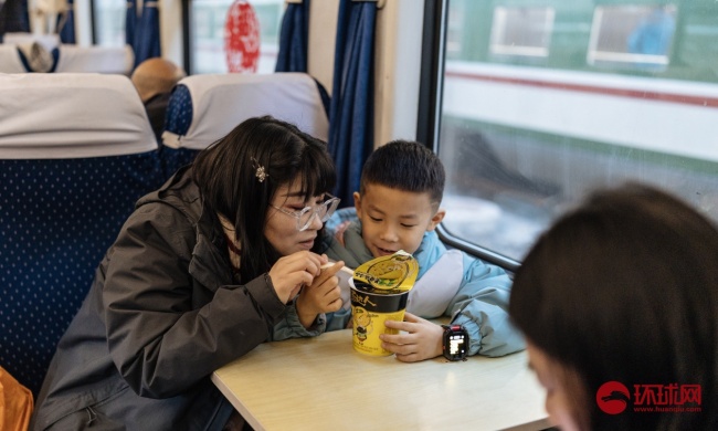 站站停的“慢”火车，串起山里村民的幸福