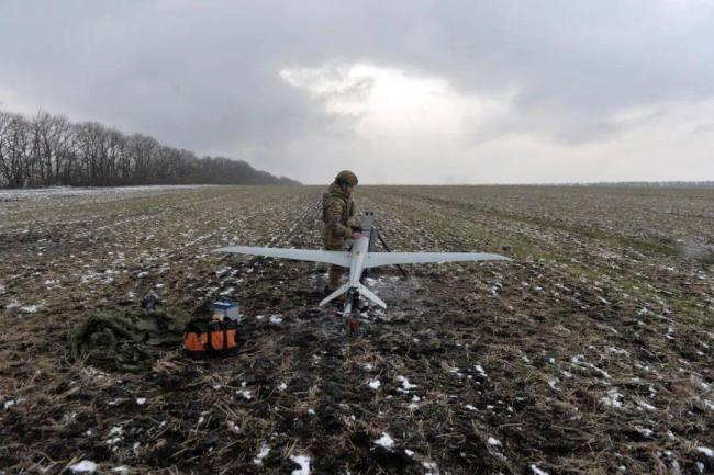 俄中将遭枪击时身中3枪绝地反击 电梯血战惊魂