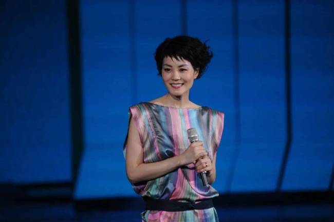 春晚部分节目单曝光：王菲献唱，经典再现唤温情