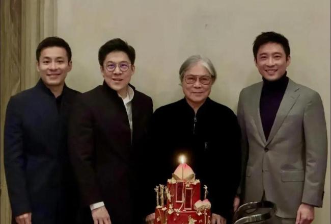 霍启刚三兄弟飞米兰为父庆生 体育世家的温情时刻