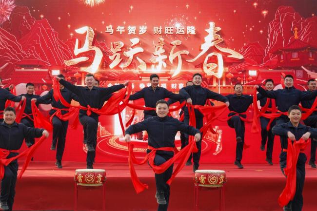 北部联勤兵战位迎新春 军营年味浓情