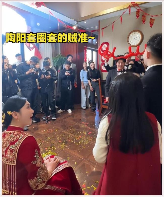 新娘结婚当天才知道伴郎团全是帅哥 郭德纲的深藏偏爱