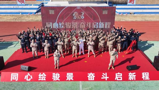 北部联勤兵战位迎新春 军营年味浓情