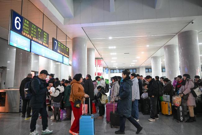 春运列车上的温顺短暂