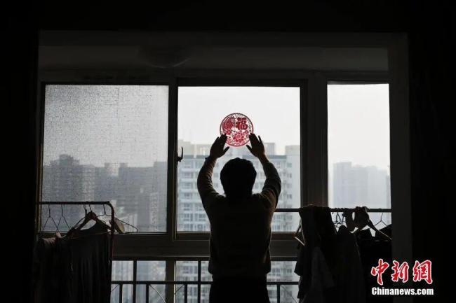 “福”字贴正 日子贴心 分场景合寓意